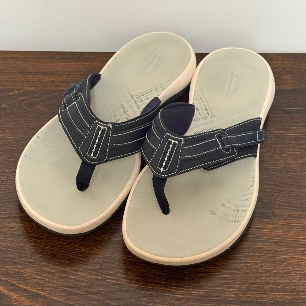 Cloud Steppers by Clark Womens flip flop sandal size 11 navy blue